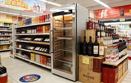 dry aged beef fridge with glass door display